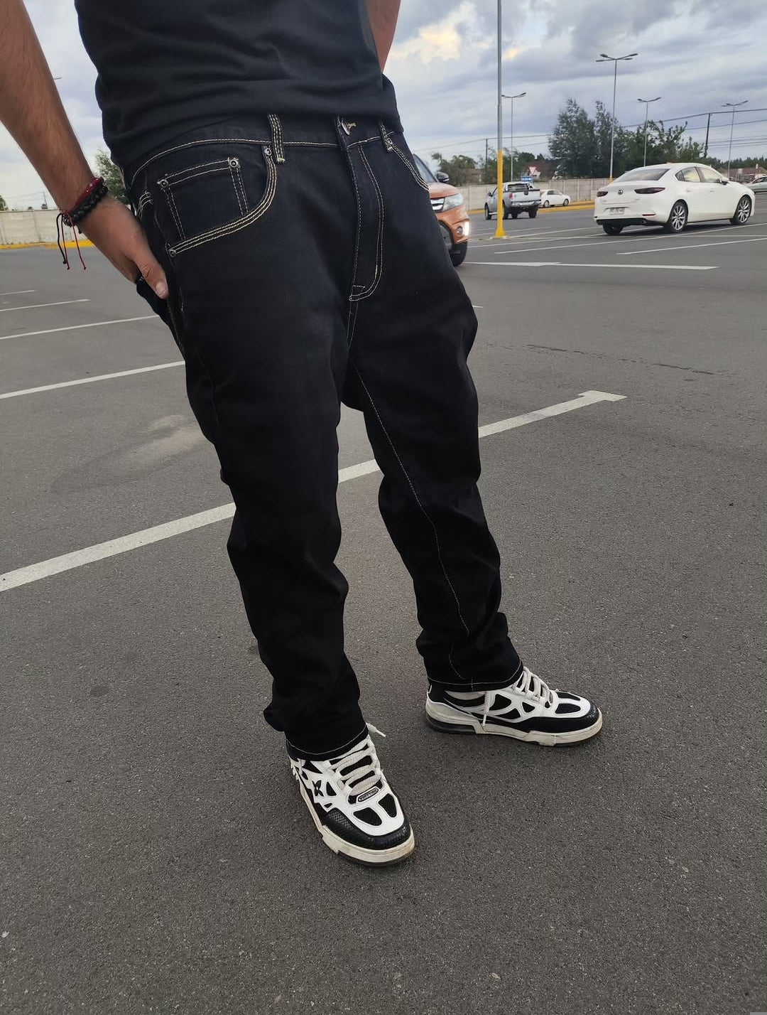 Jeans Básico Black Gold